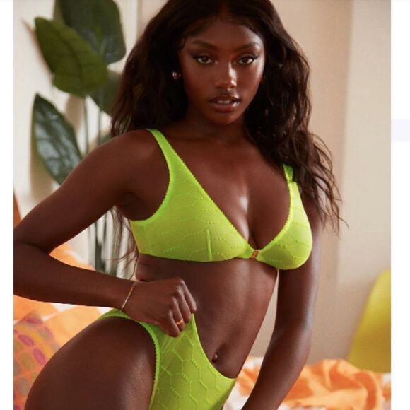Savage X Fenty Size Small Flocked Logo Bralette Acid Green NWT - Picture 5 of 11